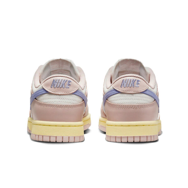 Dunk Low Pink Oxford (W)