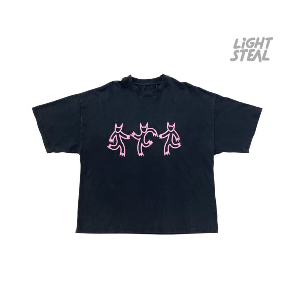 Demons Tee Pink In Einem Atem