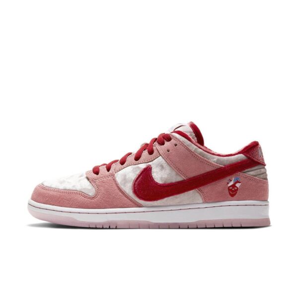 Dunk Low SB Strange Love