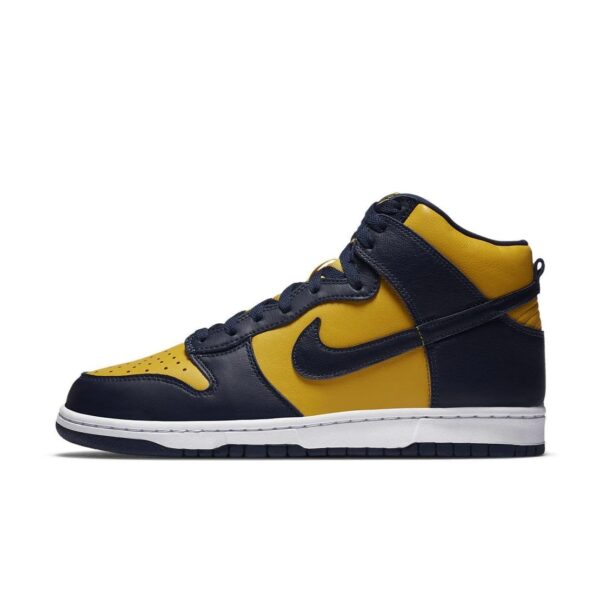 Dunk High Michigan