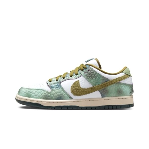 Dunk Low SB Alexis Sablone Chamelone