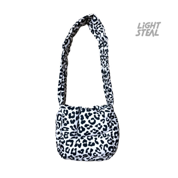 Puffyit Short Bag Wild White Black