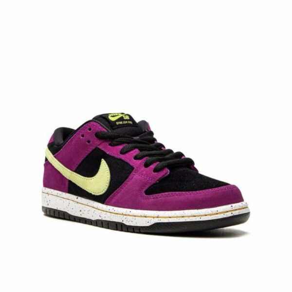 Dunk Low SB ACG Terra Red Plum